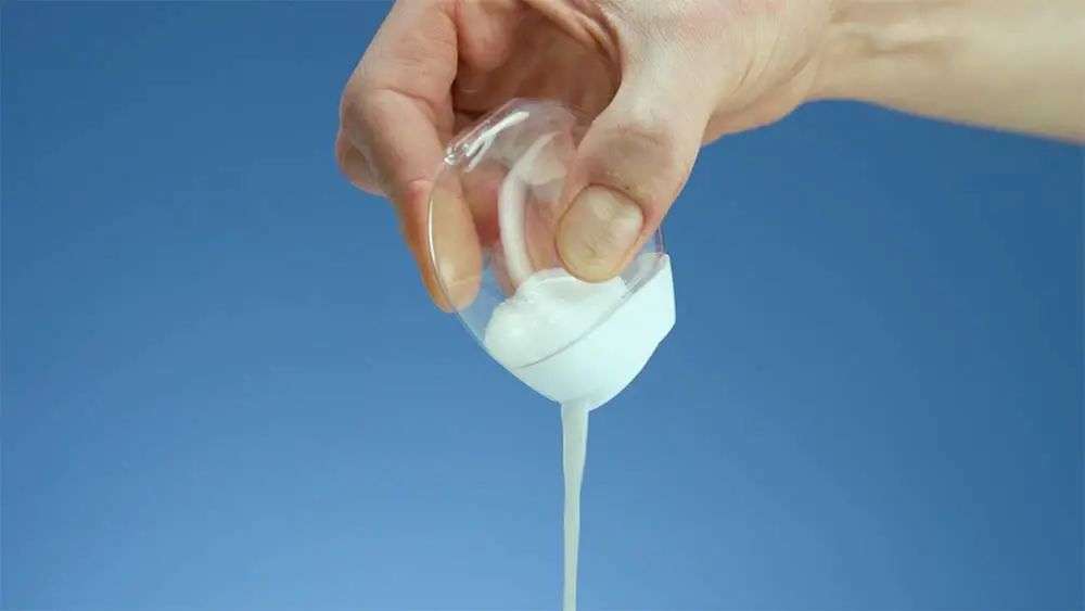 再也不用「擠牙膏」，高露潔換上的「潤(rùn)滑劑」包裝，讓牙膏從此一滴不剩