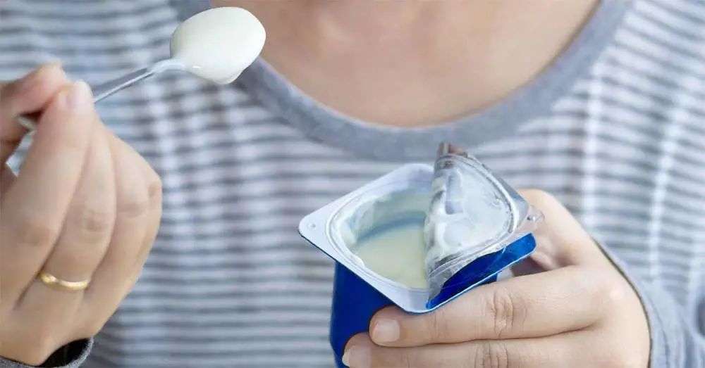 再也不用「擠牙膏」，高露潔換上的「潤(rùn)滑劑」包裝，讓牙膏從此一滴不剩